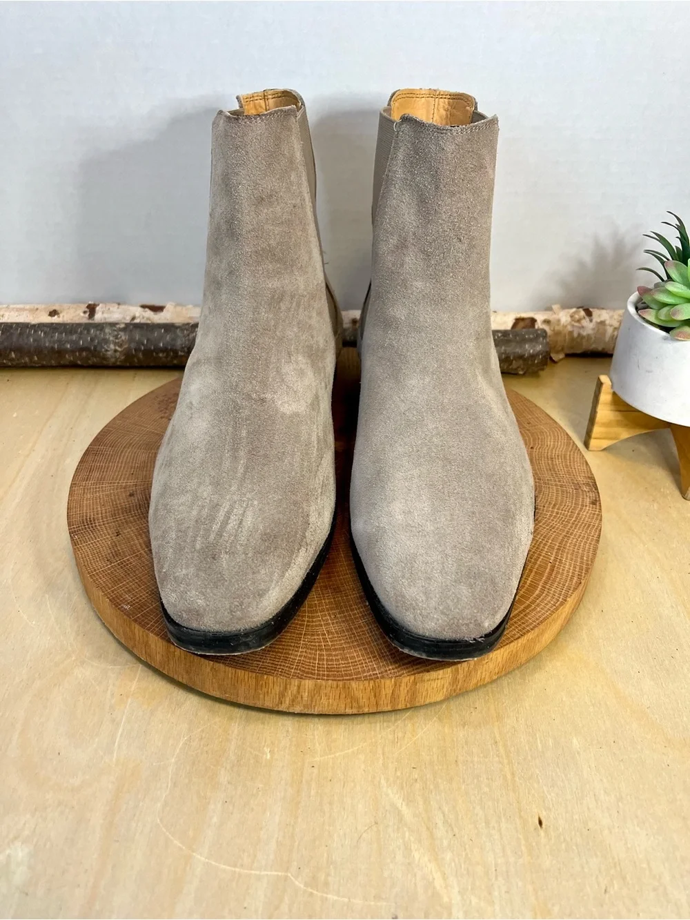 Express Men's Gray Taupe Suede Chelsea Boots Size 11